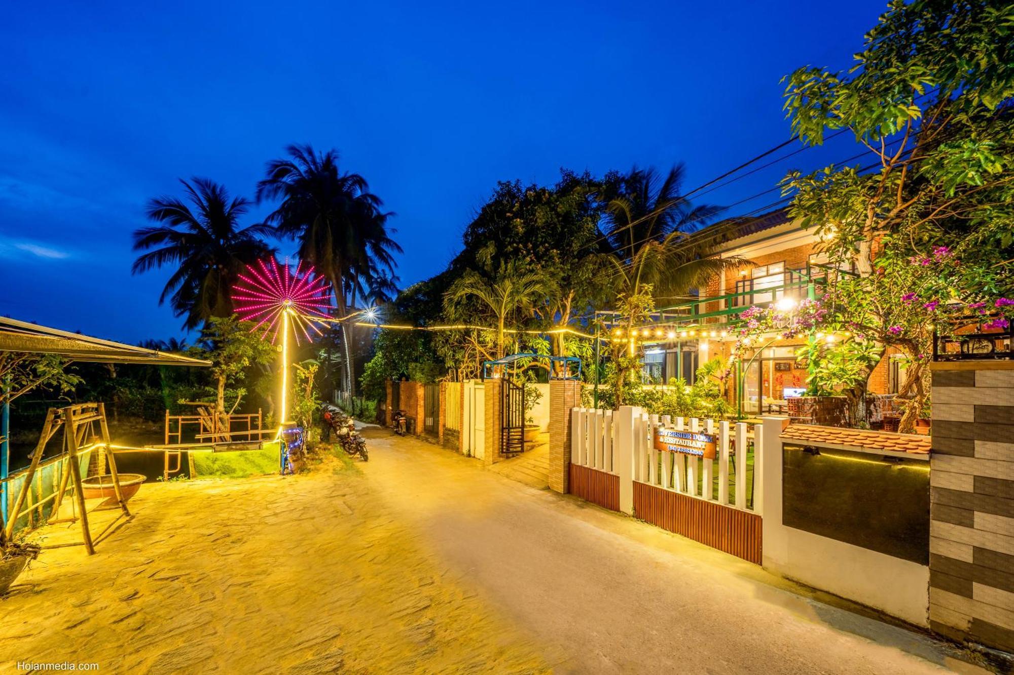 Riverside Dorm And Restaurant Хойан Экстерьер фото